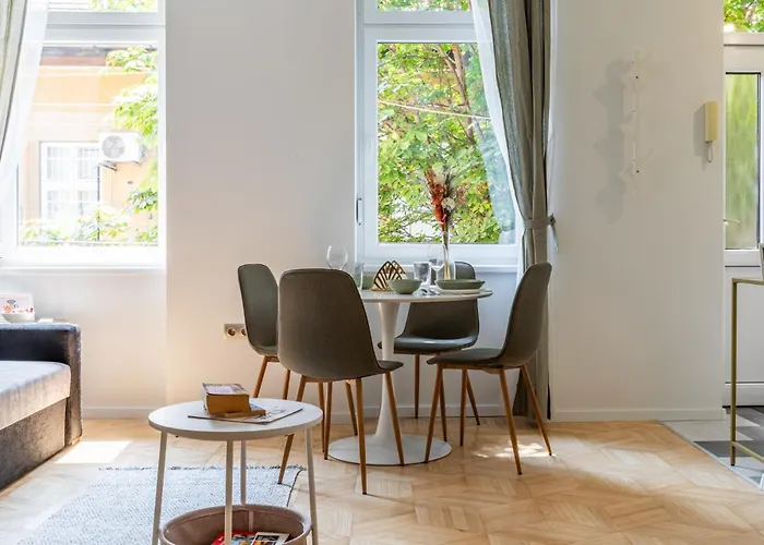 Harmony - Downtown * Budapeszt